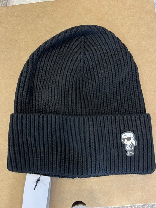 Зимова шапка Karl Lagerfeld чорна унісекс