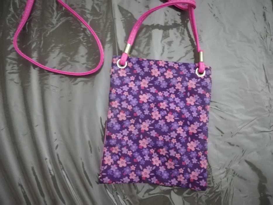 Malas de criança da Violeta. Novas