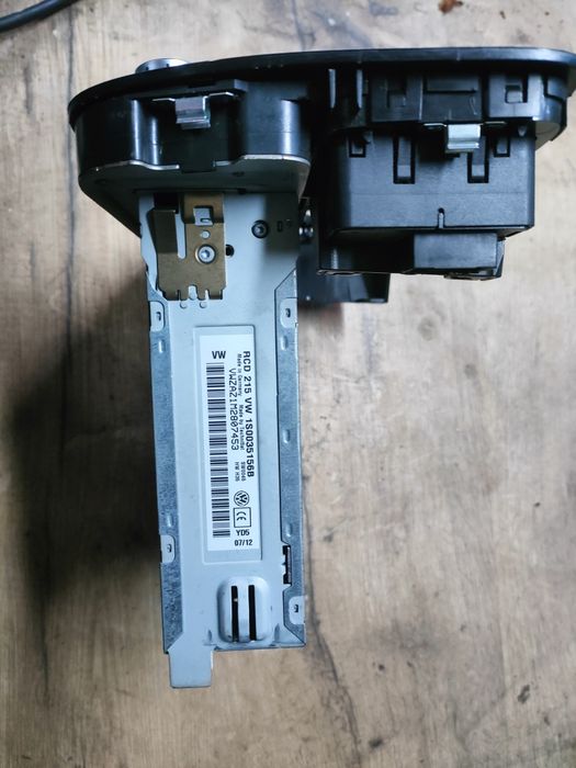 Volkswagen up radio