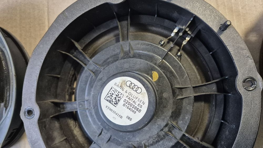 Głośniki audi A4 B8