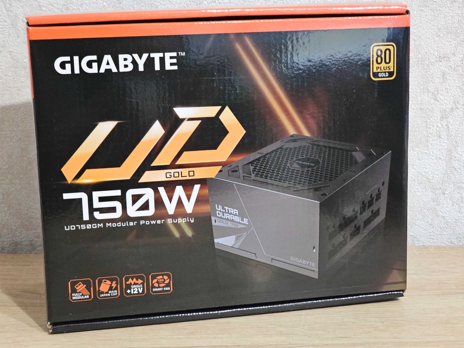 Блок живлення Gigabyte GP-UD750GM 750W