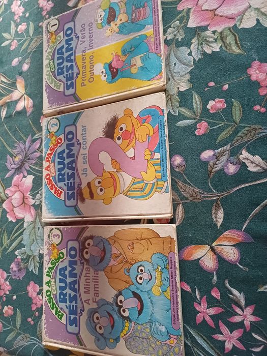 Lote 3 livros Rua Sesamo
