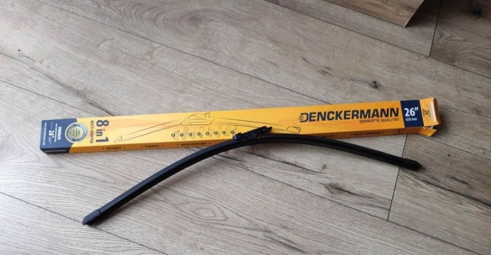 Pióra wycieraczki samochodowej.