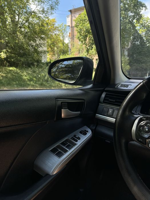 Продам Toyota Camry 2.5 2014 год