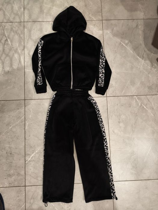 Речі на дівчинку