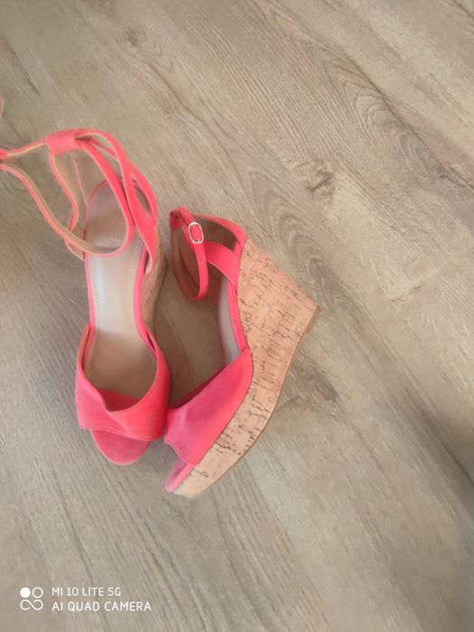 Sandałki na koturnie H &M r 36