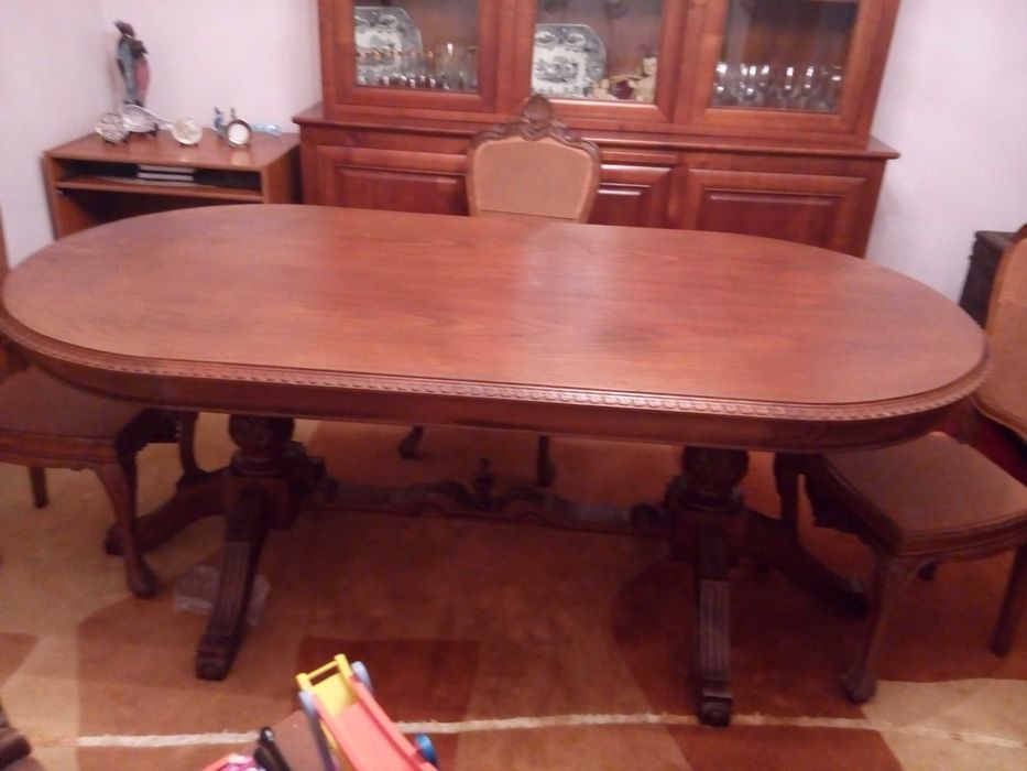 Mesa de sala de jantar + cadeiras a excelente preço