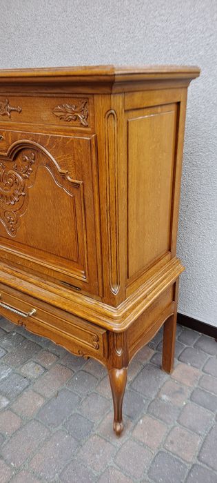 Barek, Komoda Ludwikowska, Ludwik