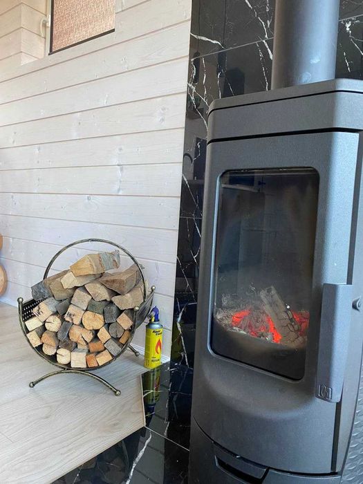 Славсько затишне місце, Quiet Home,