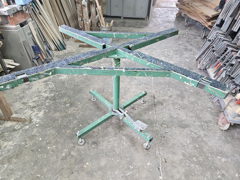 Stół stolarski obotowy do składania okien podnoszony 165x165 260x260