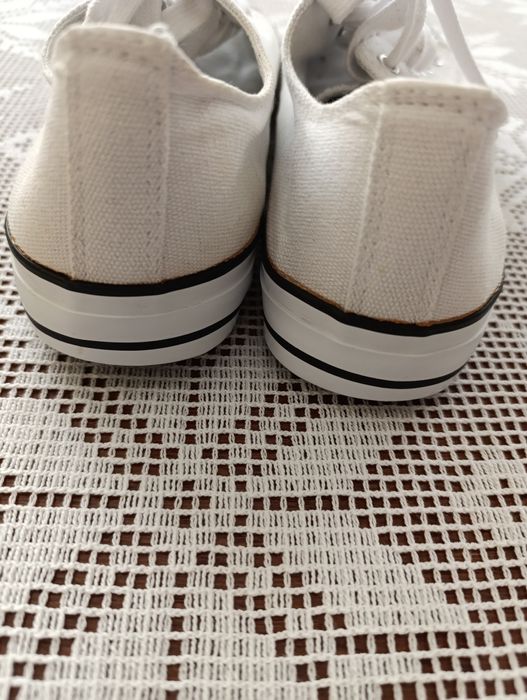 Trampki damskie roz 40, nowe