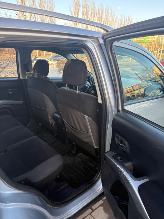 Mitsubishi outlander 2009, дизель 2.0