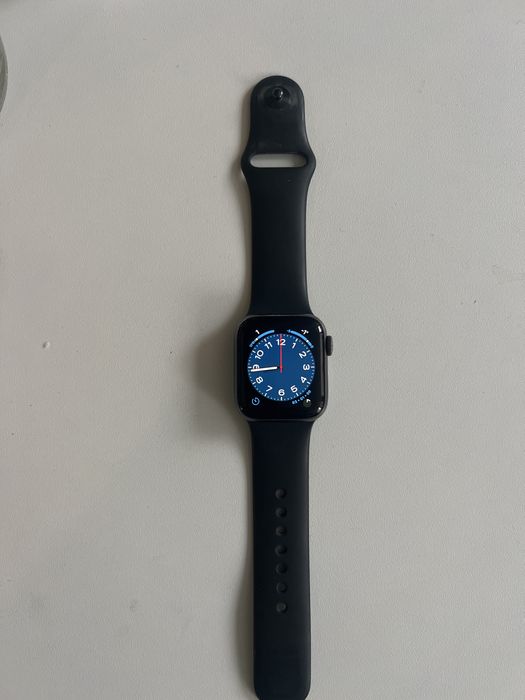 Apple Watch Series 5, 40 мм,