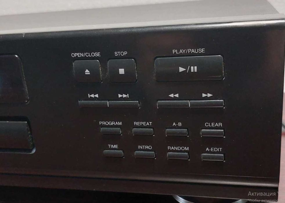 CD програвач Denon DCD-335