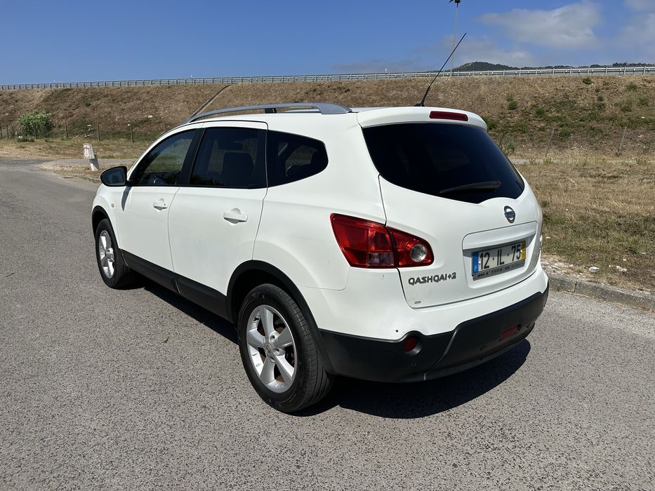 Nissan Qashqai + 2