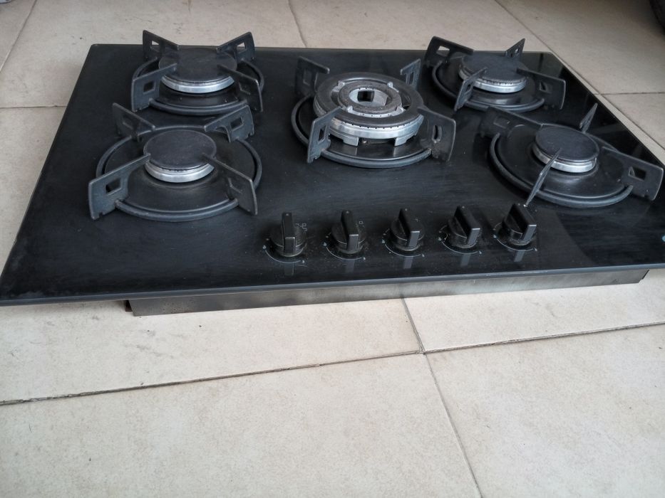 Vendo placa a gás usada marca candy usada em vidro em muito bom estado