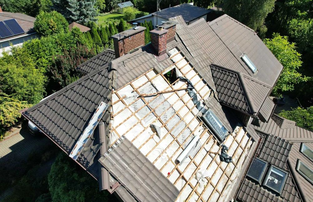 Naprawa dachu po KUNIE WARSZAWA - Naprawa dachu PO KUNACH, ocieplenia CELULOZĄ