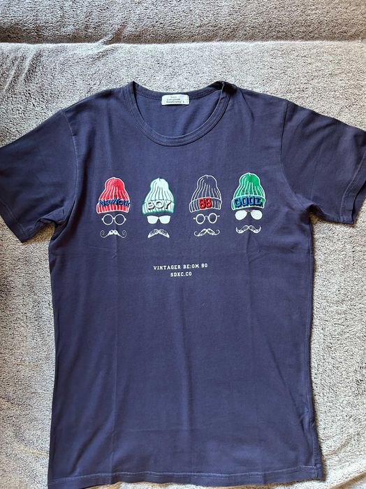 Granatowa koszulka z nadrukiem L Tokyo Underground Manufacturing