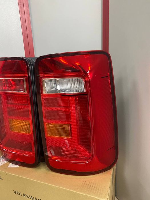 Задній стоп ліхтар ляду розпашонку VW Caddy Кадді 16- оригінал