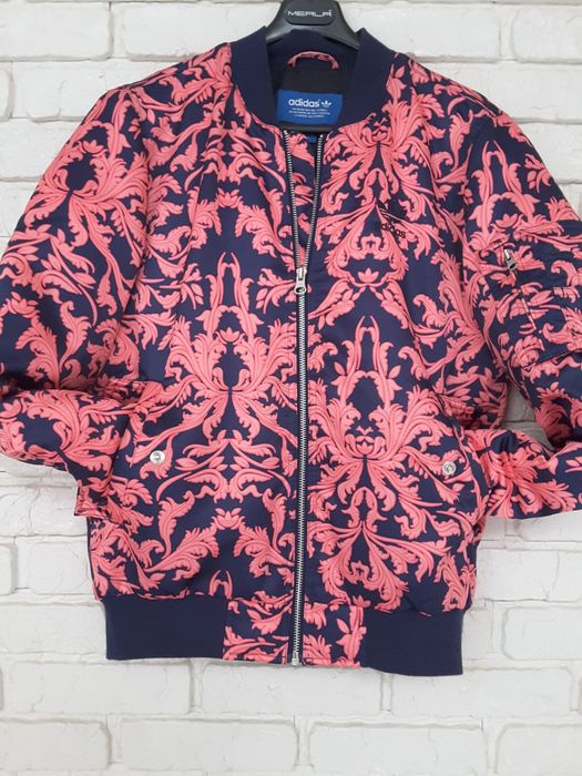 Куртка  бомбер Adidas, размер 36