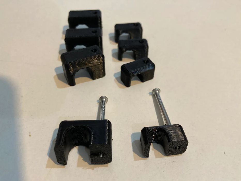 Grampo/Abraçadeira para Pregos 6mm / 8mm