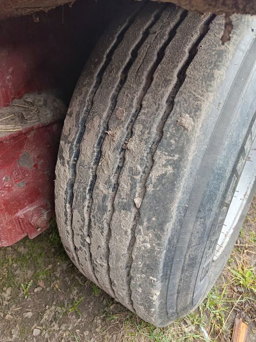 Полуприцеп зерновоз