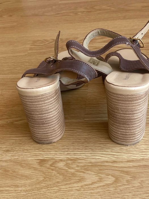 sandálias hush puppies elegantes como novas  -confortaveis I excelente qualidade