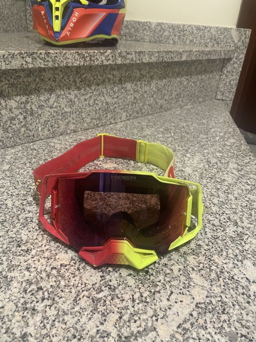 Capacete Airoh + Oculos 100% Armega