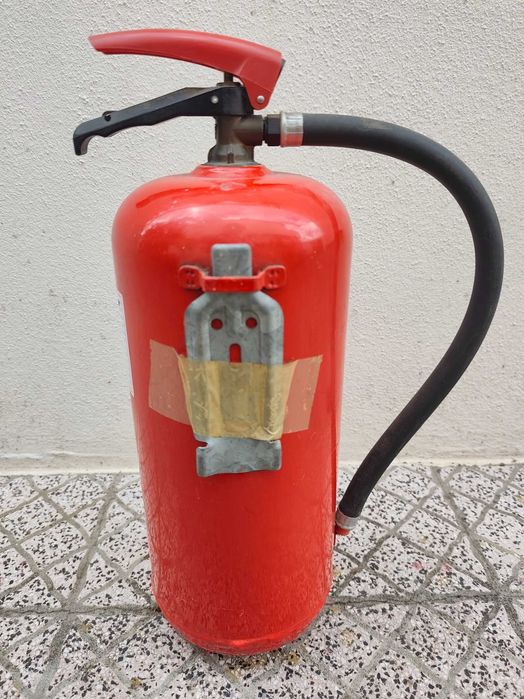 BAIXA DE PREÇO :   EXTINTOR barato, para recarregar