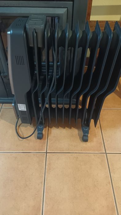 Aquecedor electrico a oleo