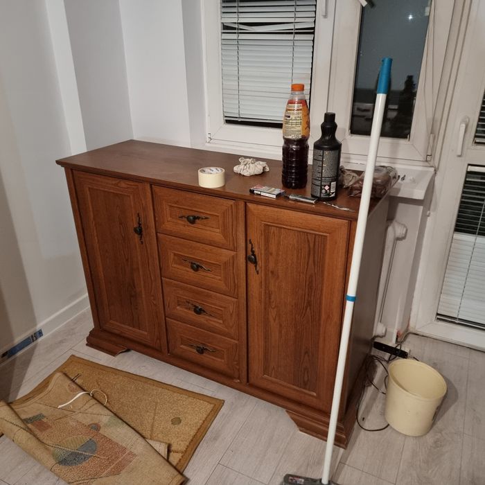 Meble pokojowe ze stołem