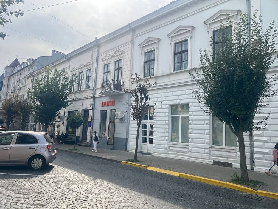 Будівля у центрі міста 1 128,6 м² — Коломия