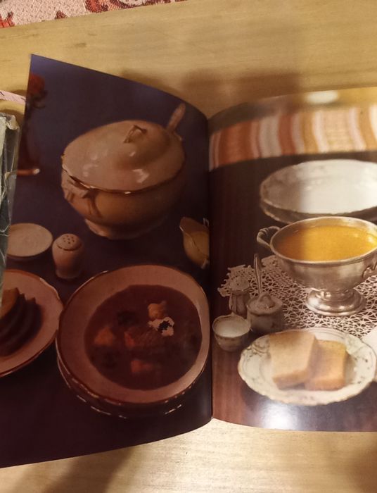 Книга"Современная украинская кухня"1986г