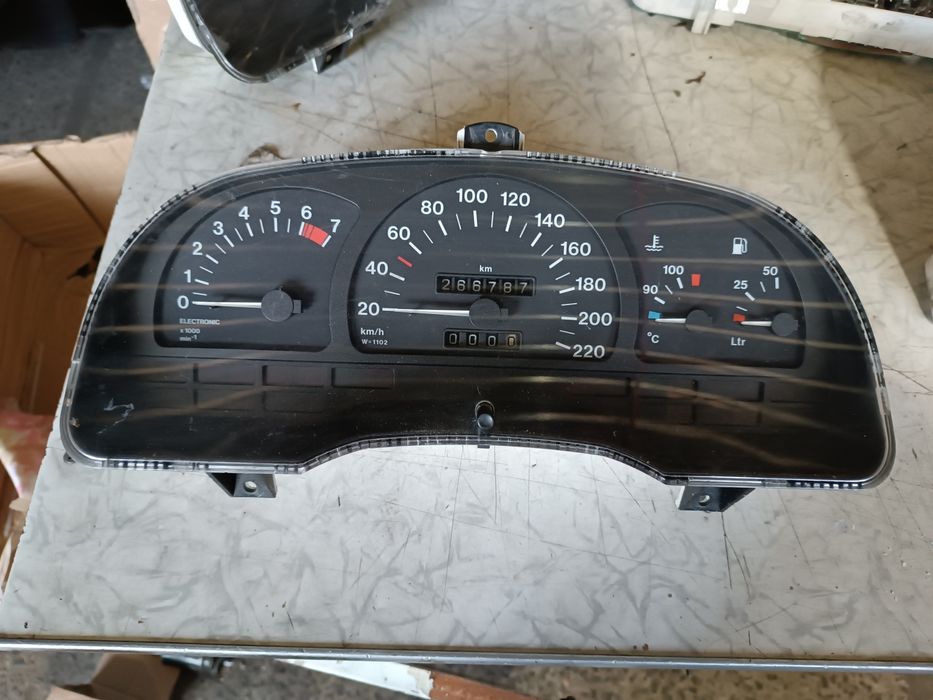 Панель приборів. Панель приборов Опель вектра А АстраФ: 600 грн ...