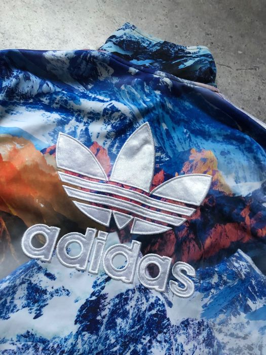 Оригінальна зіпка Adidas зіп-худі з гарним дизайном розміру S-M
