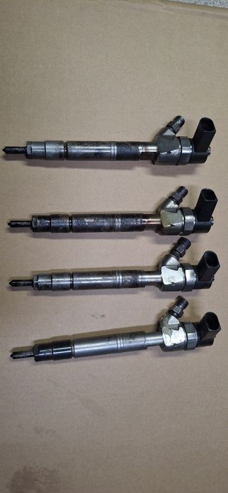 Injectores Renault / mercedes 1.7 e 1.8 dci