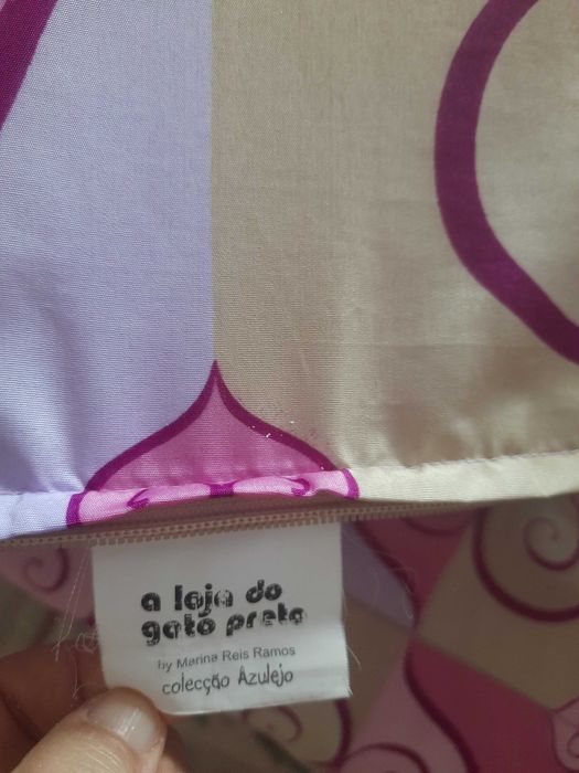 Edredons com cortinados
