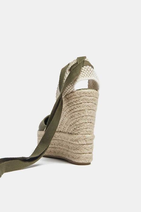 Sandálias de cunha  da Pull&Bear