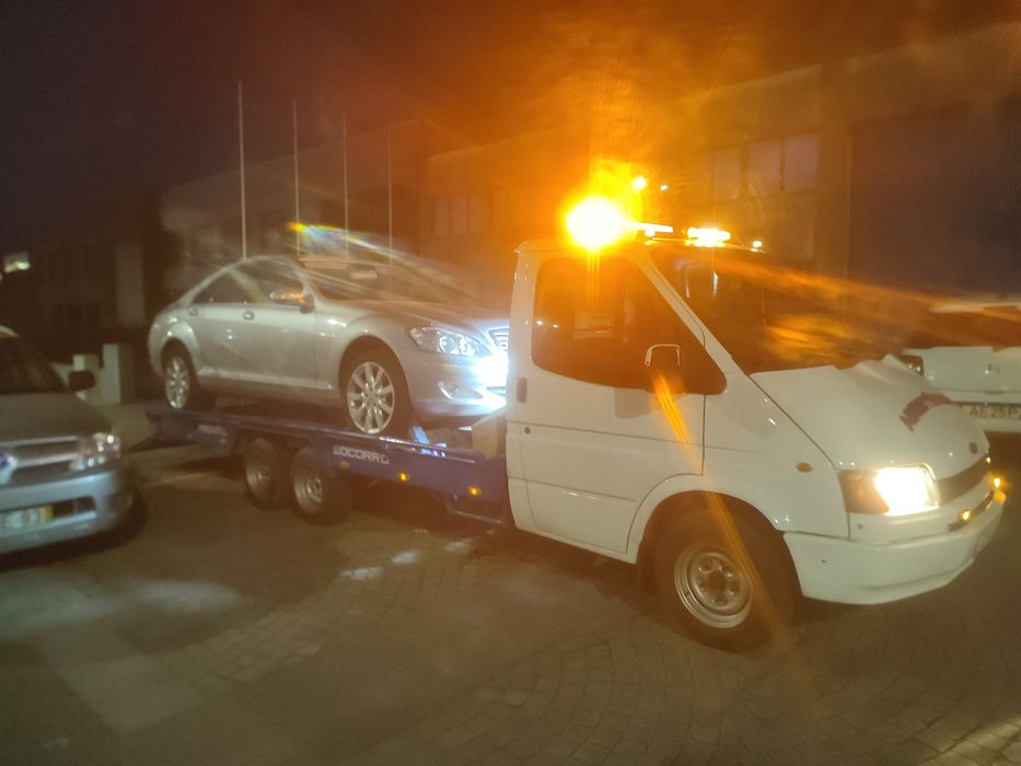 Serviço de reboque 24 horas