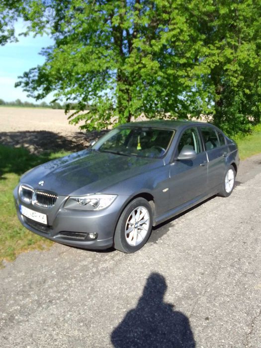 BMW E90 318i Limusine