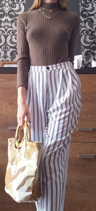 Klasyczne, brązowe body