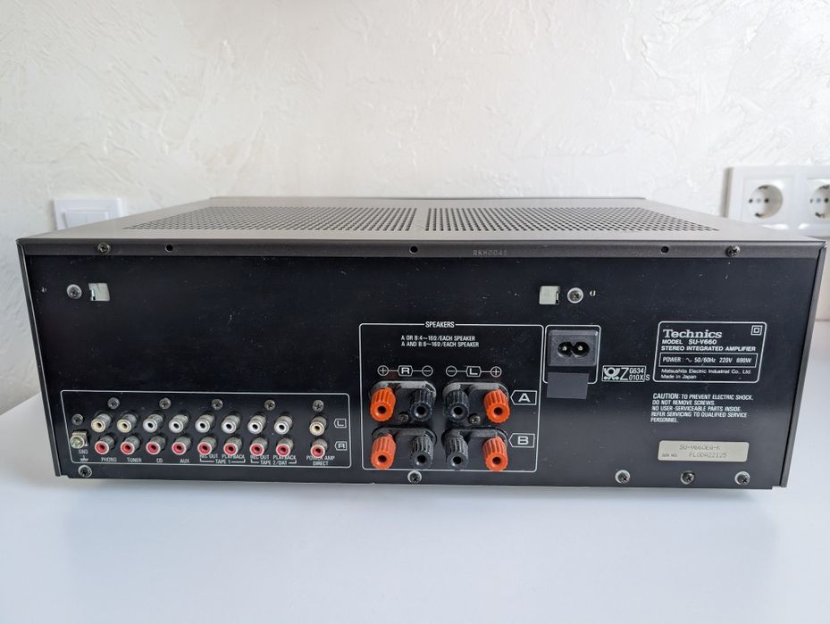 Підсилювач Technics SU-V660