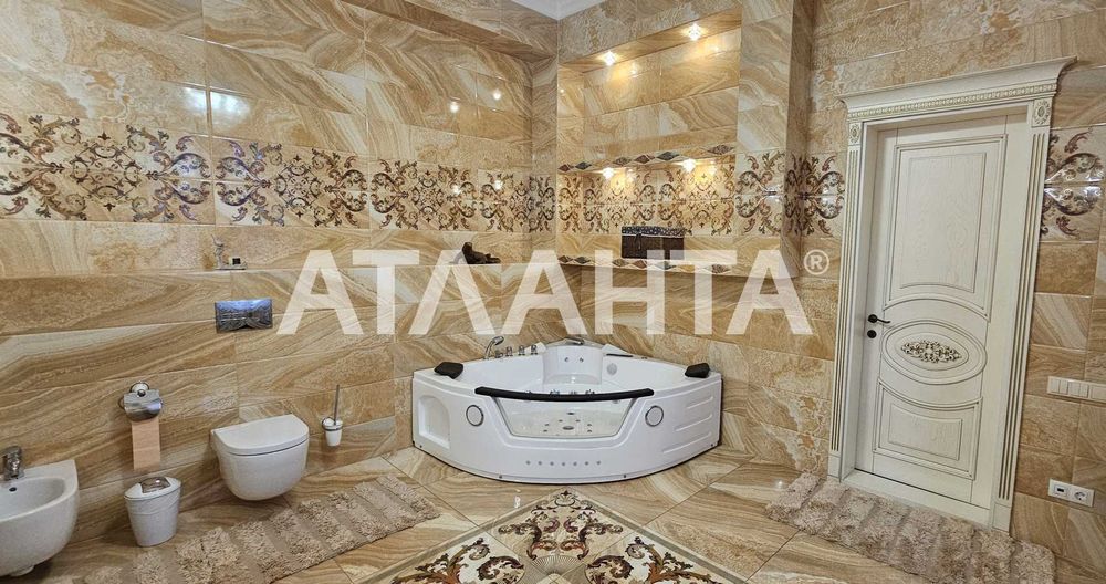 Эксклюзивный дом в элитном районе вблизи моря!