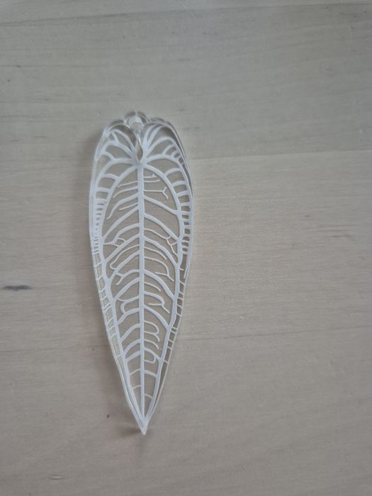 Akrylowa zawieszka brelok roślina anthurium