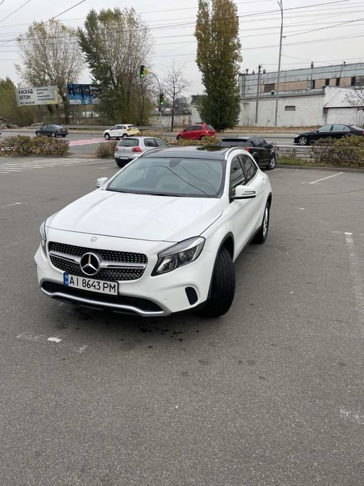 Mersedes-Benz GLA 250