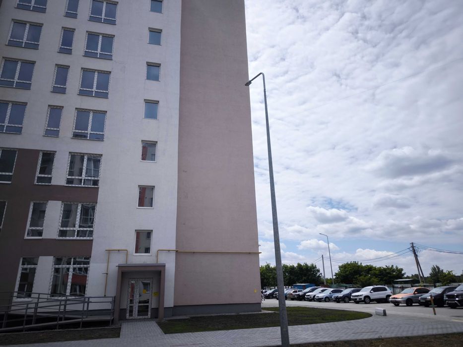 Видова 2К в зданому будинку. Розвинений район. Газ. Котел