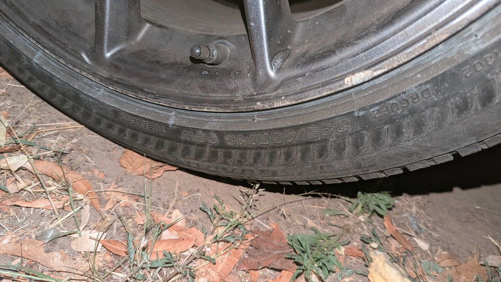 Шины Bridgestone DriverGuard 235/45R18 пара всесезонка Япония