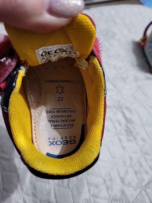 Дитячі кросівки Geox