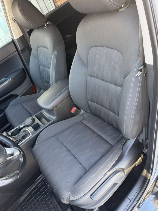 Продам Кіа Спортедж не фарбоване 2.0 автомат