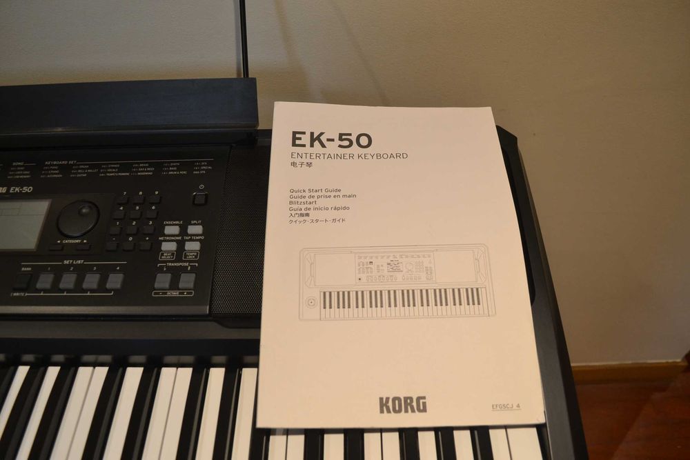Teclado Korg EK-50